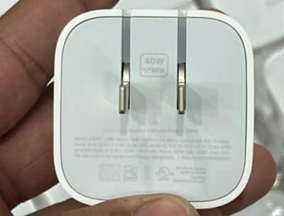 iPhone 17 Pro max  40w charger with cable