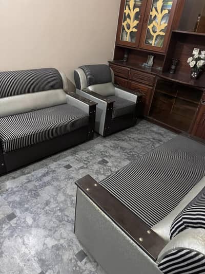 6 seater plus table set