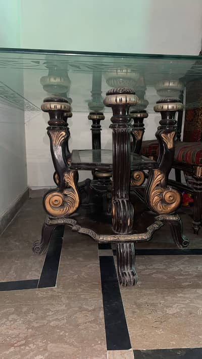 Dining table with 6 chairs