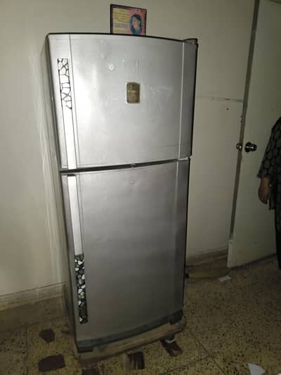 Dawlance Fridge condition body 10/8  Parts 10/10