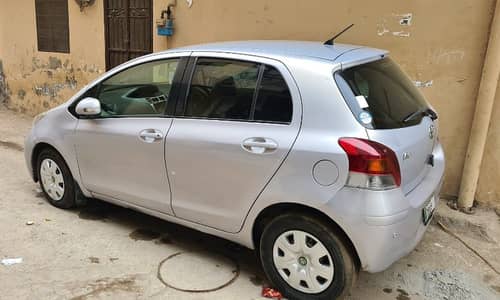 Toyota Vitz 2010 import 2013