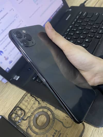 IPHONE 11 pro max pta | 256 Gb | waterpack