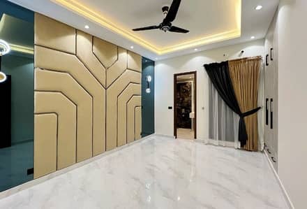 5 Marla House Available For Sale In Bahria Town - Sector D, Lahore