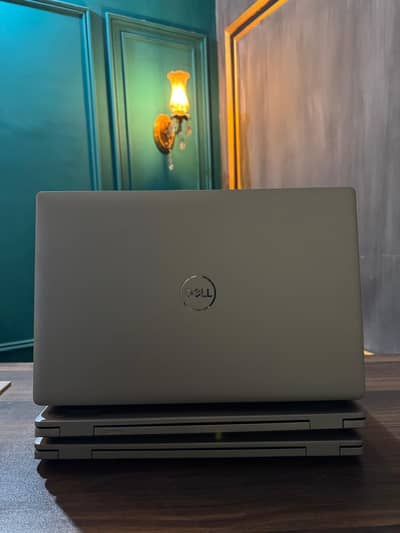 Dell Latitude 5520 | i7 11th Gen | 8gb ram | 256GB SSD |