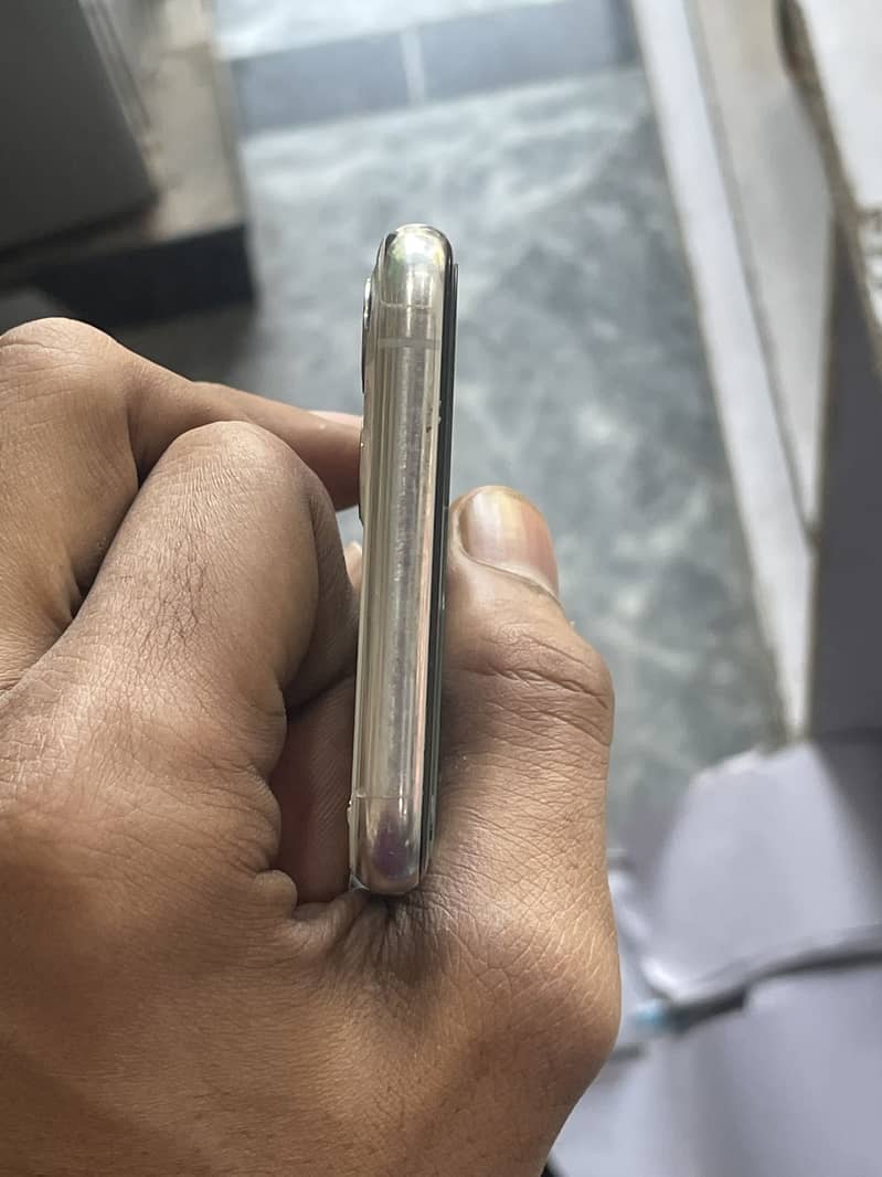 Iphone 11 pro 1
