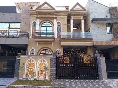Your Search Ends Right Here With The Beautiful House In Bankers Housing Society - Block B At Affordable Price Of Pkr Rs. 27500000