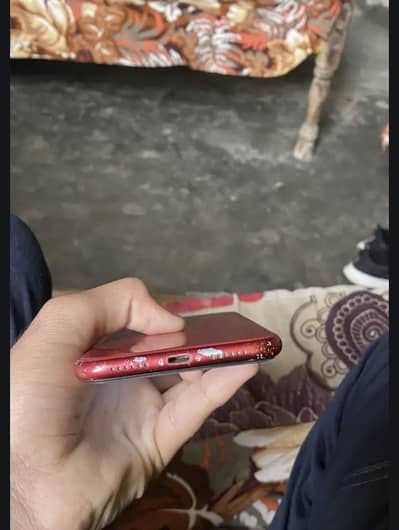 Iphone 11 red 10/8 non pta jv