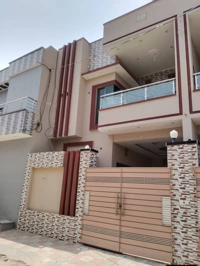 Sajid awan town near shayari Chowk 4 Marly proper double story house for Rant