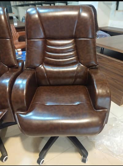 All office chairs available in hole sale price