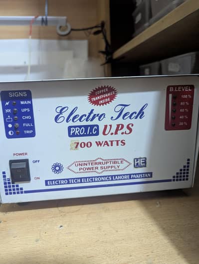 Tech Pro I. C UPS 700 Watts
