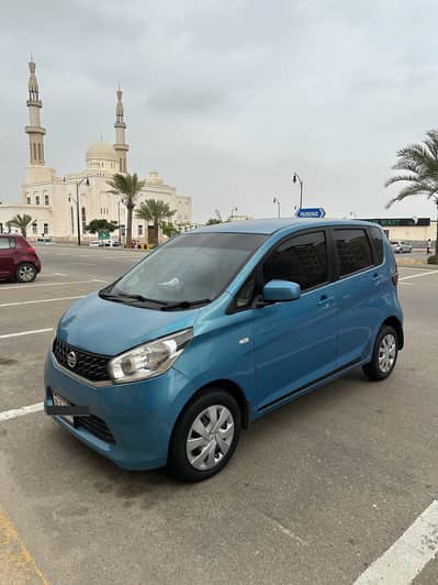 Nissan Days 14/18 Auto