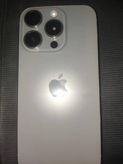iphone 15 pro ( natural titanium)