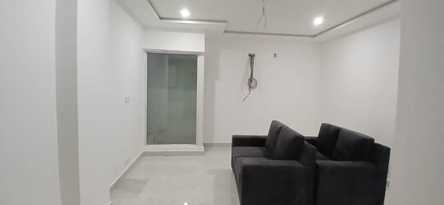 Luxury Studio Apartment For Sale In Park House Apartments, Gulberg Lahore!