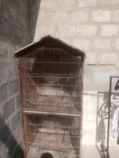 2Floor Parrot Cage – Used Description: