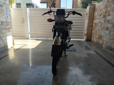 Home used neatly and clean  Bike