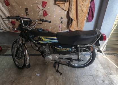 Honda 125 2026 model Black colour full lush