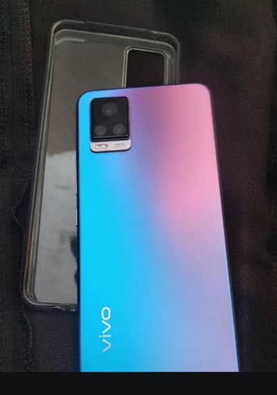 vivo v20 8/128 with boxr orignal official pta aproved