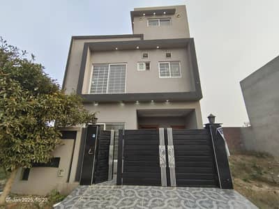 3.5 MARLA BRAND NEW MODERN HOUSE MOST BEAUTIFUL PRIME LOCATION FOR SALE IN NEW LAHORE CITY PH 2 C BLOCK.
