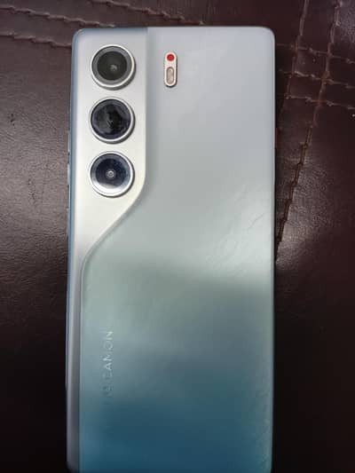 Tecno camon 40 8/128