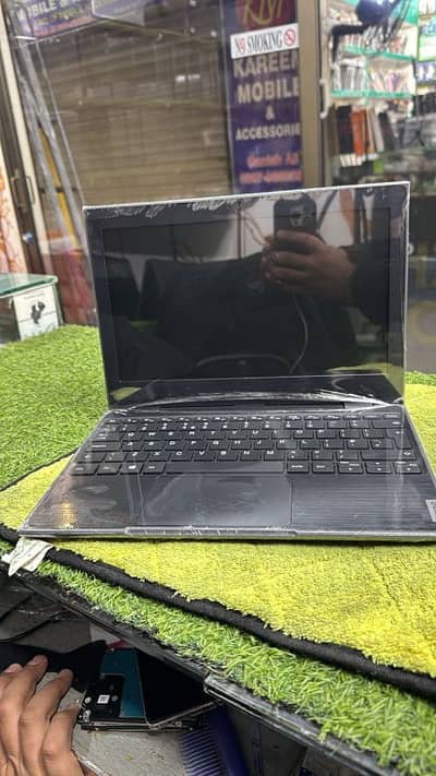 Lenovo laptop 100E