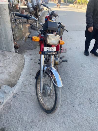 United bike red colour