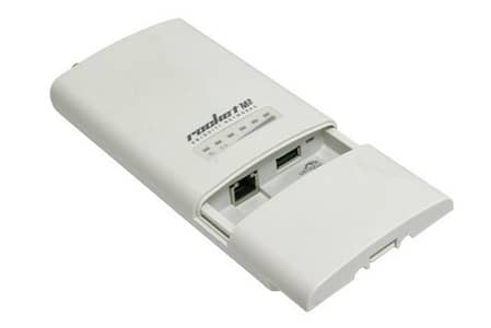 UBiQUiTi ROCKETM2 2.4GHz Hi Power 2x2 MIMO AirMax TDMA BaseStation