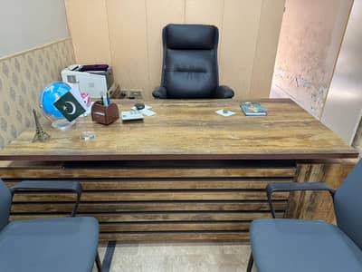 Table/Exective table/Office Furniture/Office Chairs