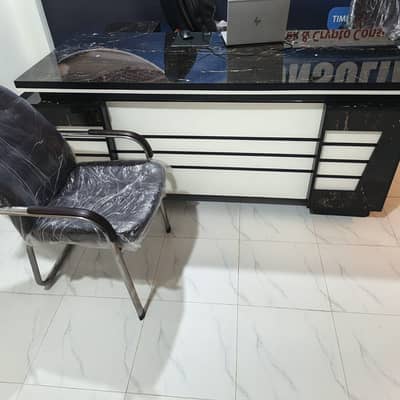 office table , head revolving chair, 2 visitor chair in good condition