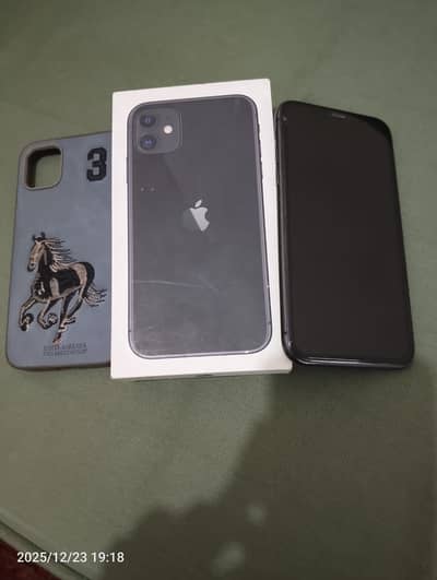 iPhone 11 Non pta with box
