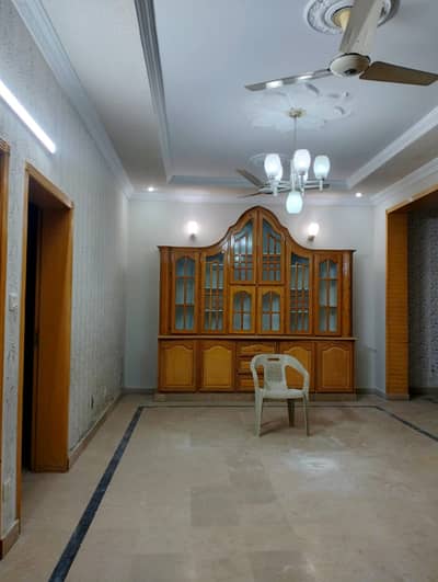 G 13 7 MARLA HOUSE GROUND POTION AVAILABLE FOR RENT