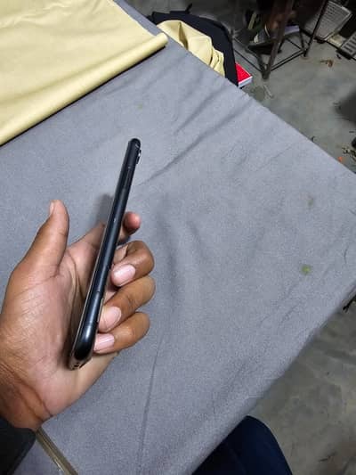 iphone Xr jv 64Gb Totall Genuine Scracth Less