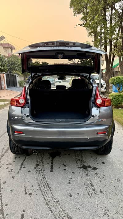 2011 Nissan Juke | 4 Grade Auction | Islamabad Registered | 2nd Owner