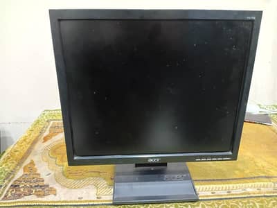 Acer 17 inch Lcd Perfect condition