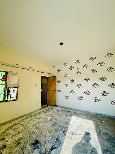 7 Marla Upper 2 portion For Rent in Sabzazar For family and Silent office and academy are available there Near To Orange Train Station Fori Rabta keray