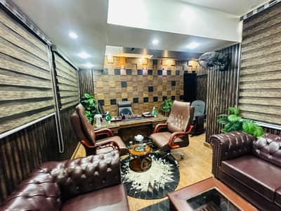 Best Deal : 600 Sqft Modern Semi-Furnished Office With Lift & Car Parking In Prime Location Of Shahrah e Faisal At Low Rent.
