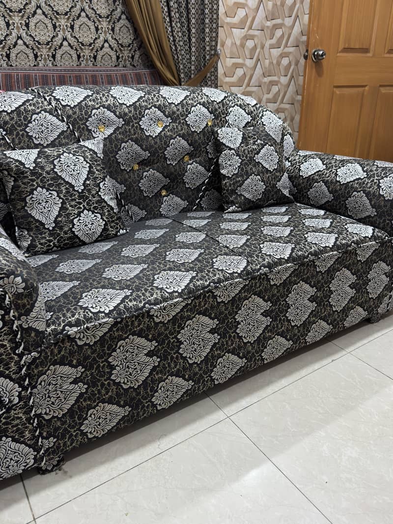New sofaa set available 2