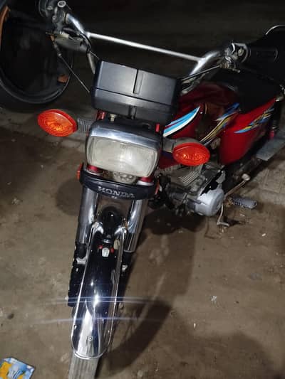 honda 125 for sale model 2018 condition 10 by 9 engine ok body okay