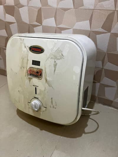 Less used Electric Geyser for sale