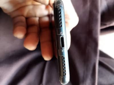 iPhone se2022 sim lock