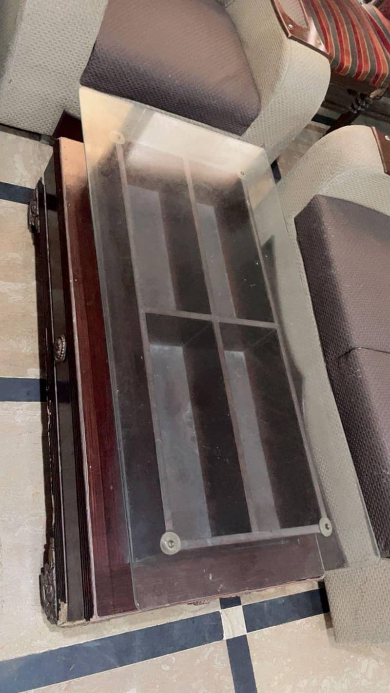 sofa set with table 3