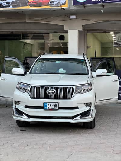 Zee 350 on rent , Prado, Land Cruiser, Revo, Mercedes , Rent a Car