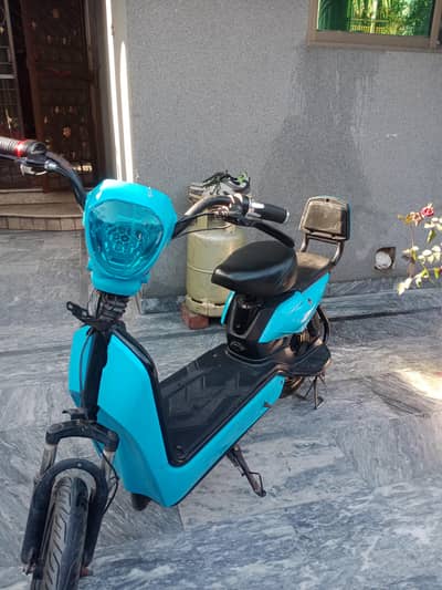 electric Scooty only Olx chat no call