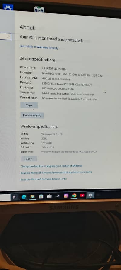 Desktop baby case,i3 2gen,Dell,4gb,550hdd,14 inch screen.