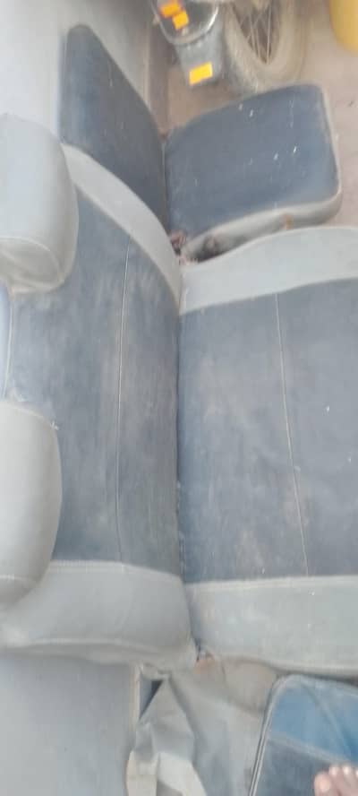 Urgent sale Hi roof or hiace folding seats