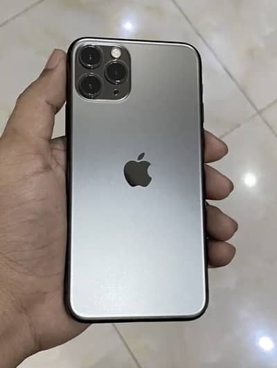 iPhone 11 Pro 512gb 88% health pta approved 10/10    12 13 14 15 16 17