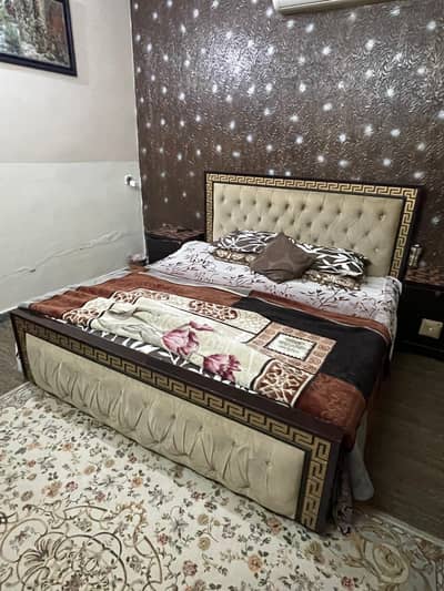 King Size bed for Sale