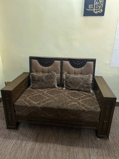 5 seater Sofa Set for Urgent Sale.