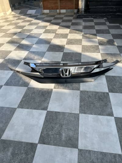 Honda civic front grill 2019 model