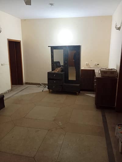 3 marllah full house for rent nzd UMT yonivsty