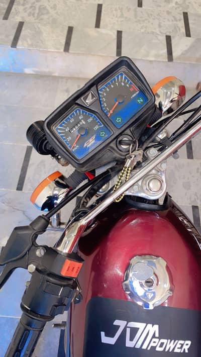 total janvan bike hy koi masla nhy bilkul lush condation hy